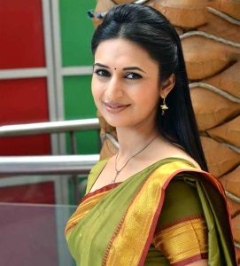 Divyanka Tripathi Net Worth